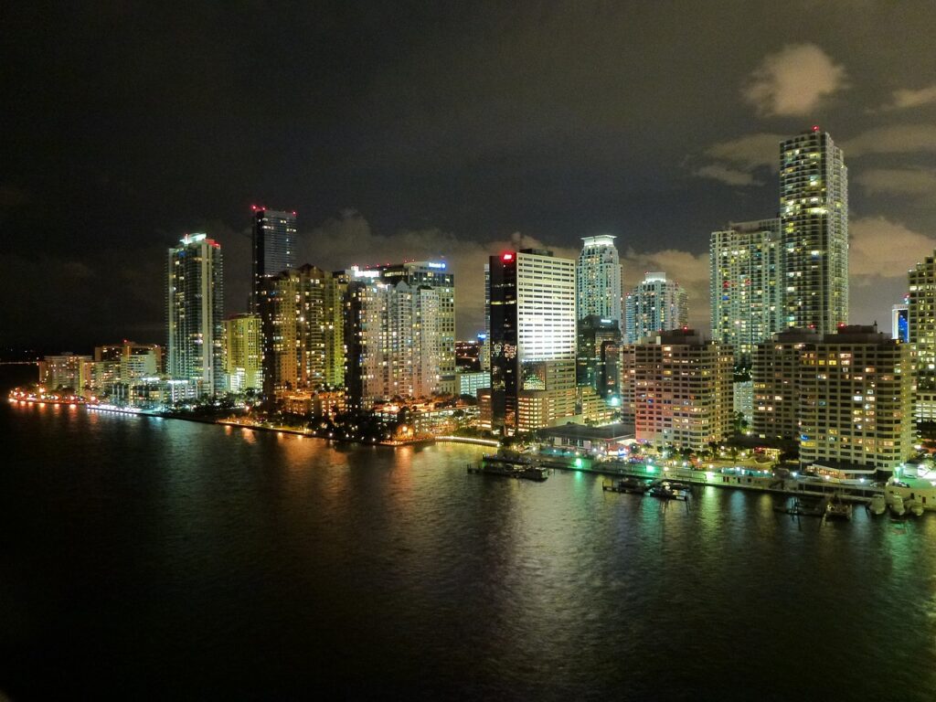 תמונה של בניינים - נדלן במיאמי
