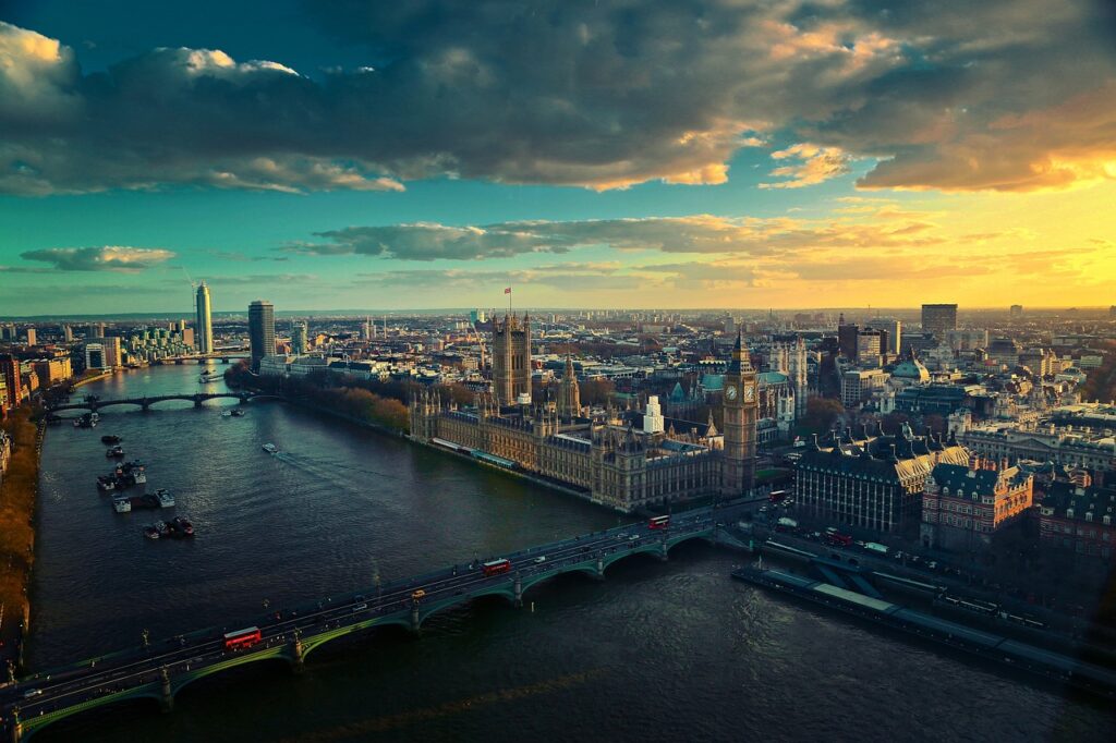 נדלן בלונדון - תמונת נוף של העיר